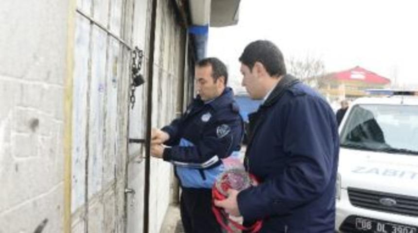 Zabıta İskitler&rsquo;de Ka&ccedil;ak &Ccedil;alışan Oto Tamircilerine G&ouml;z A&ccedil;tırmıyor