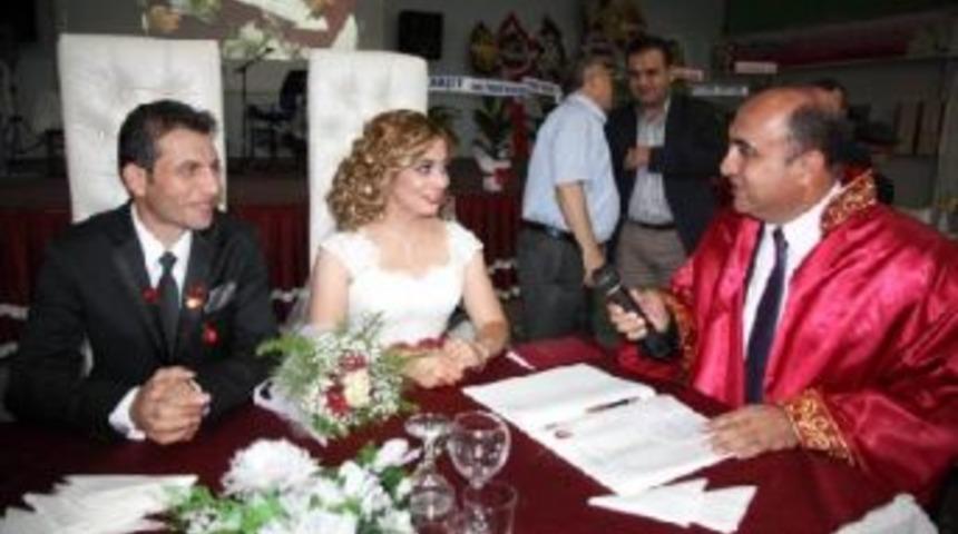 Aksaray&rsquo;da, Rekor Evlilik