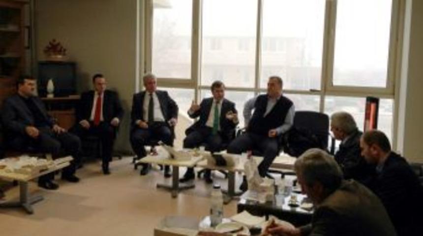 Yerel Se&ccedil;imlere Doğru