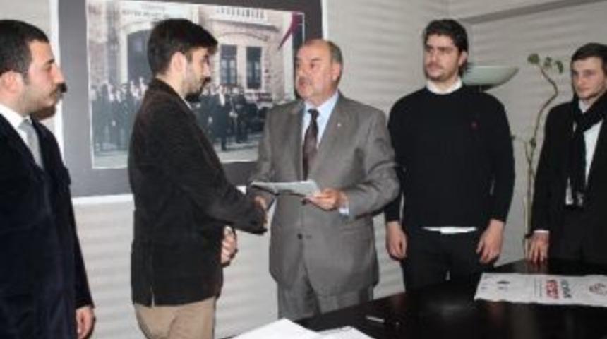 Mhp İzmir B&uuml;y&uuml;kşehir Adayı Murat Taşer, Gen&ccedil;lere G&uuml;veniyor