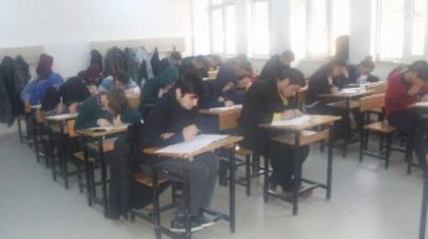 Yerk&ouml;y&rsquo;de Bin 70 &Ouml;ğrenci Ygs Deneme Sınavına Girdi
