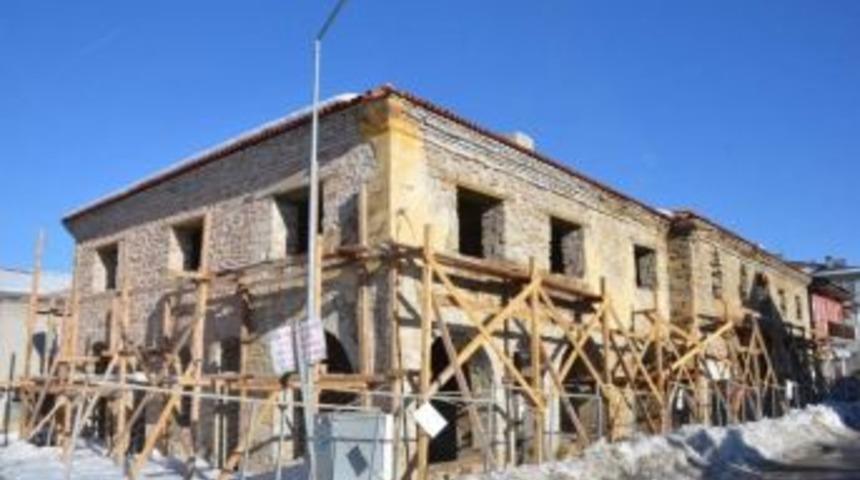 Vali K&uuml;&ccedil;&uuml;k Eflani&rsquo;de İncelemelerde Bulundu