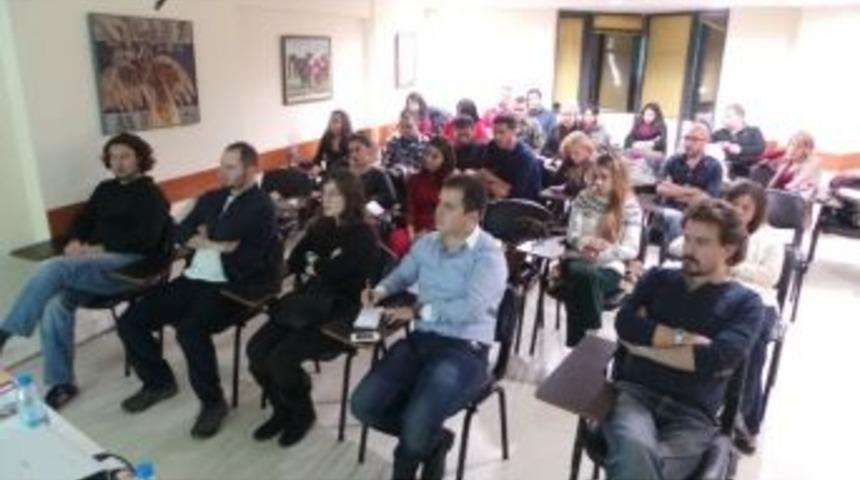 İzmirli Gen&ccedil; Gazeteciler Platform Kurdu