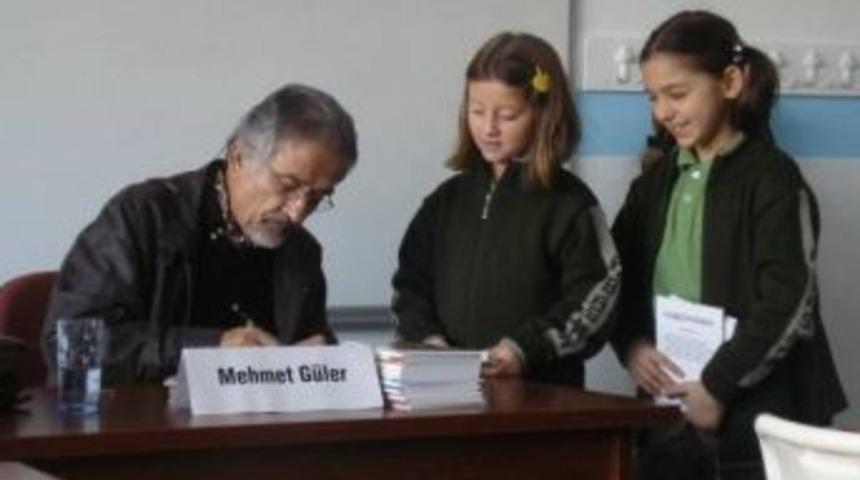 Yazar G&uuml;ler, Kitaplarını İmzalayacak