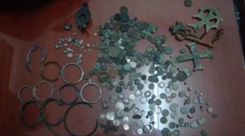 Yolcu Otob&uuml;s&uuml;nde Tarihi Eser Ka&ccedil;ak&ccedil;ılığı