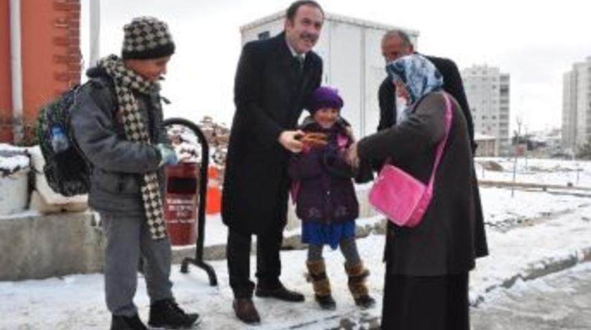 Yenimahalle&rsquo;de Hilmi Yaman Aday Gibi &Ccedil;alışıyor