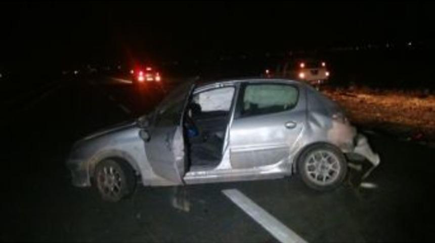 Otomobil Takla Attı: 2 Yaralı