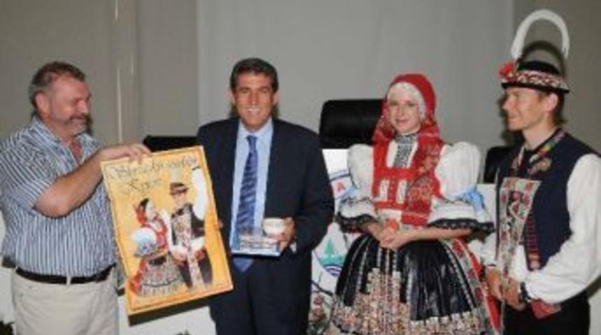 Bal&ccedil;ova Belediyesi Eurodesk T&uuml;rkiye Temas Noktası Oldu