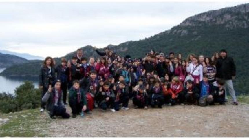 İzciler Heme Eğlendi, Hem &Ouml;ğrendi