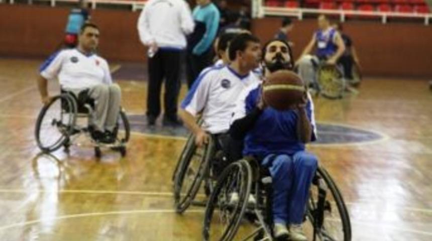 Engelli Basketbolcular Bursa Yolunda