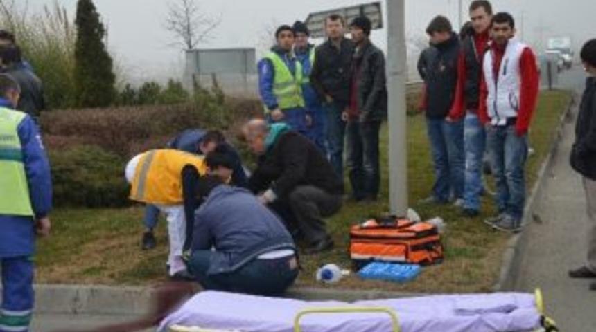 Uyuyan S&uuml;r&uuml;c&uuml;, &Ccedil;arptığı 2 İş&ccedil;inin &Ouml;l&uuml;m&uuml;ne Neden Oldu