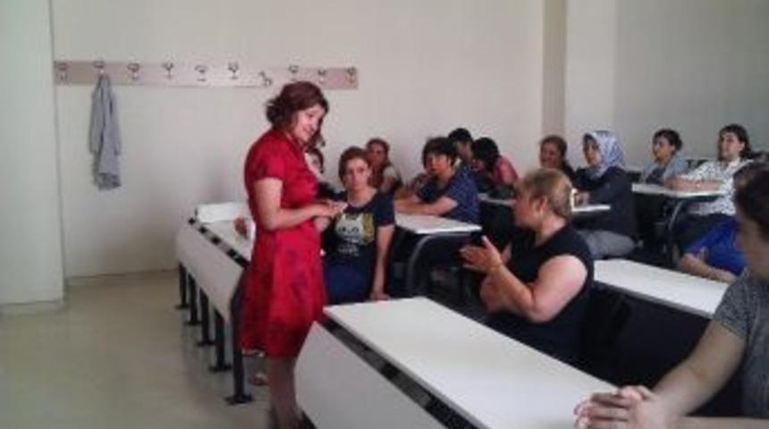 Ev Hanımları Sertifikalı &lsquo;hasta, Yaşlı Ve &Ccedil;ocuk Bakıcısı&rsquo; Oldu