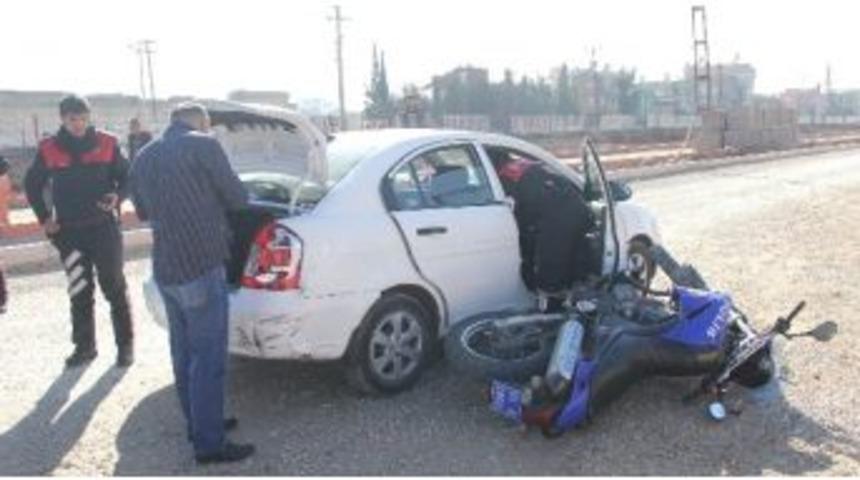 Polise &Ccedil;arpıp Kaza Yapan Otomobilden Pompalı T&uuml;fek Ve Esrar &Ccedil;ıktı