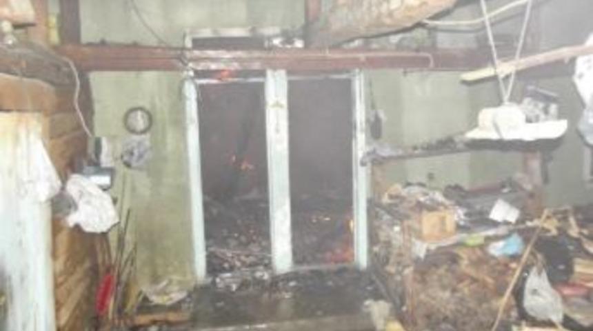 Küre’de Üç Katlı Binada Yangın Çıktı