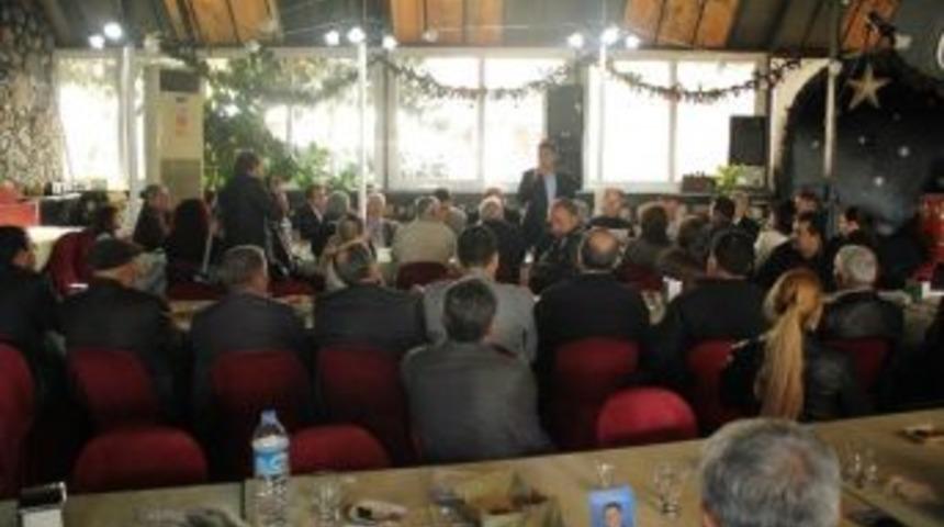 Ak Parti'li Sever Mahalle Muhtarlarıyla Buluştu