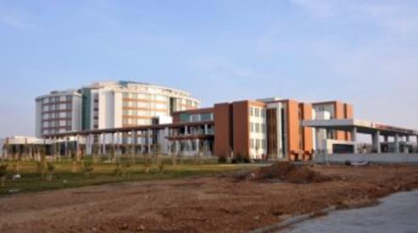 Yeni Devlet Hastanesi, Hasta Kabul&uuml;ne Başlandı