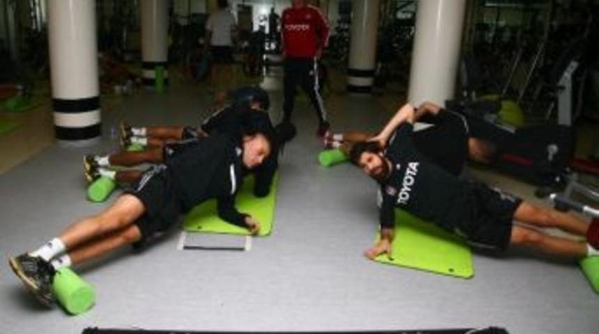 Beşiktaş, İkinci Yarı Hazırlıklarını S&uuml;rd&uuml;r&uuml;yor