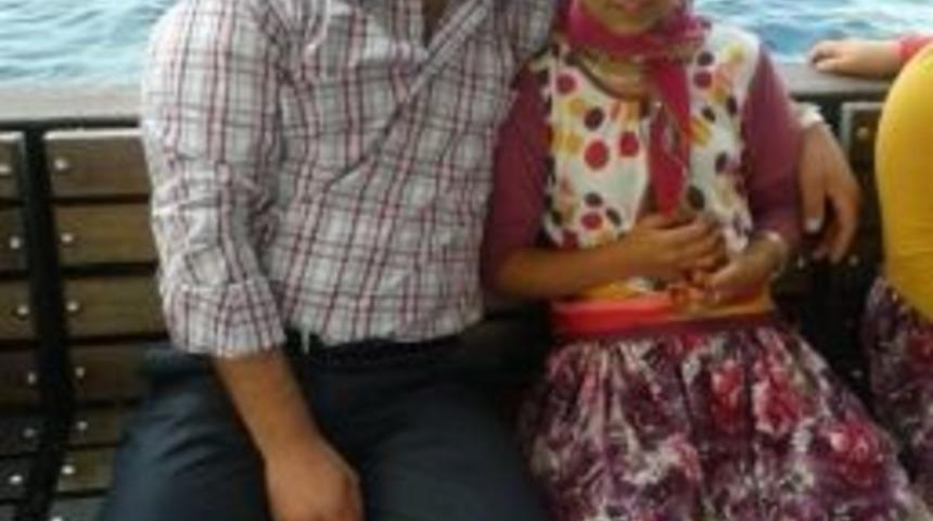 Yeni Evli &Ccedil;ift Motosikletle Domuz S&uuml;r&uuml;s&uuml;ne &Ccedil;arptı: 1 &Ouml;l&uuml;