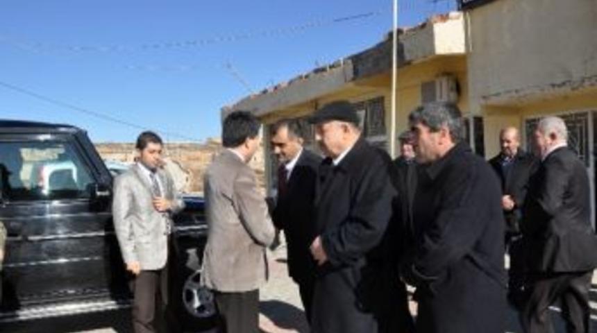 Vali Cengiz Dirican'ın Taziyesine Katıldı