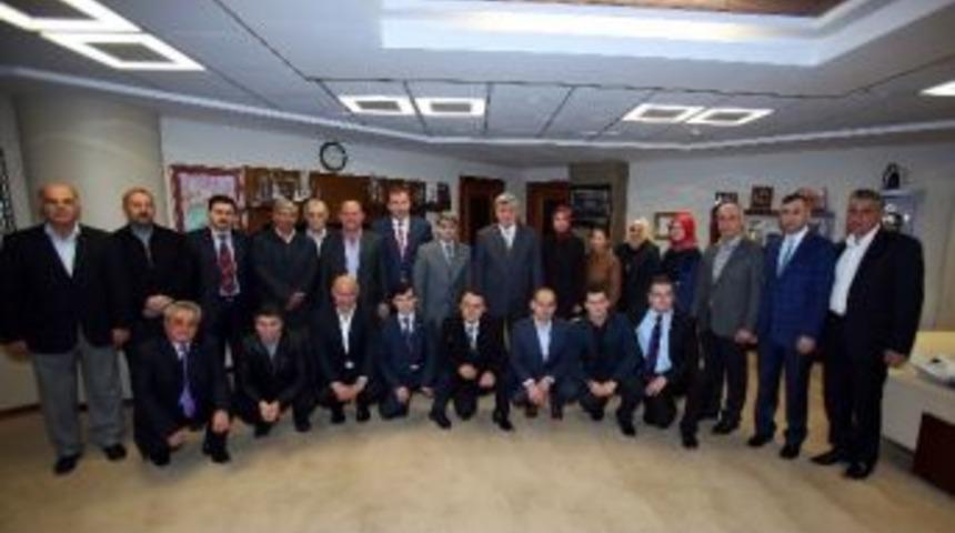 Başkan Karaosmanoğlu Ak Parti K&ouml;rfez İl&ccedil;e Y&ouml;netimini Ağırladı