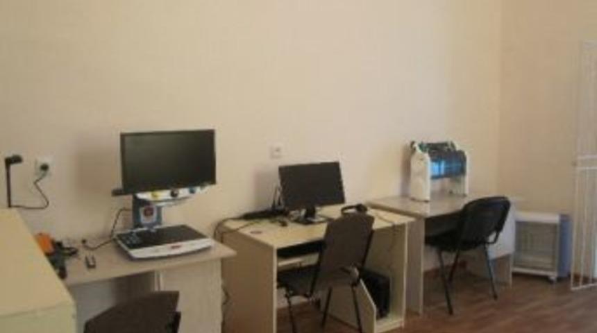 &Ouml;zbekistan&rsquo;da G&ouml;rme Engelliler Derneğine Bilgisayar Sınıfı