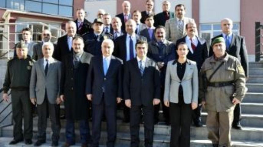 Vali Düzgün Hacılar'da İncelemelerde Bulundu