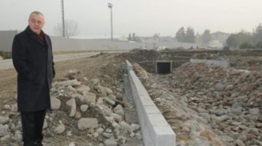 Başkan Erg&uuml;n İki Projeyi Yerinde İnceledi