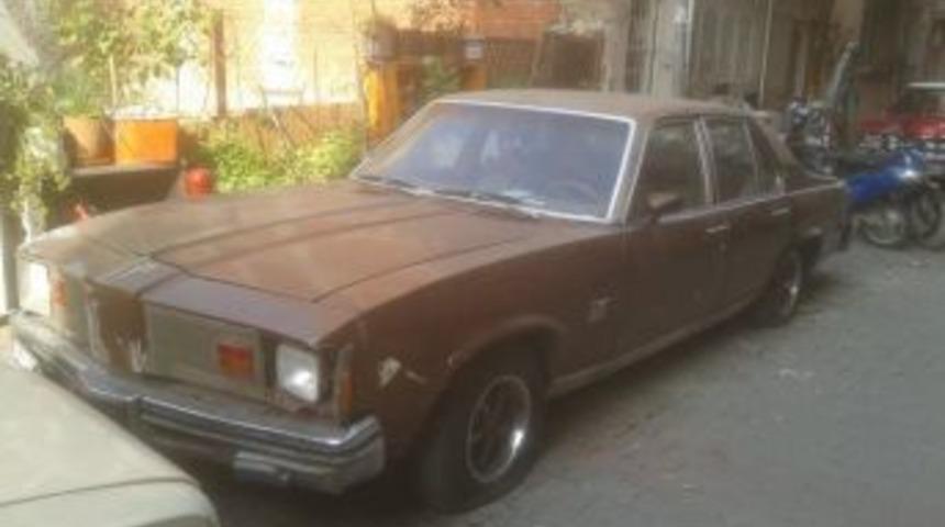 (&ouml;zel Haber) Mahalle Değil, Sanki Otomobil Mezarlığı!