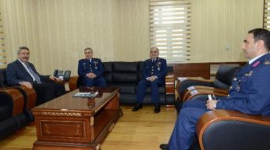 Hava Kuvvetleri Komutanı Vali Kıra&ccedil;&rsquo;ı Ziyaret Etti
