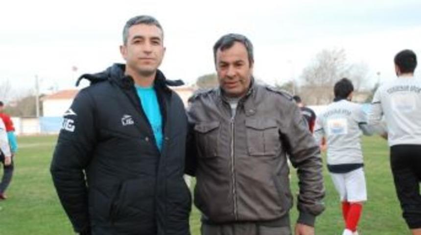 Yenihisarspor, Şampiyonluk İ&ccedil;in Kuşadası'na Gidiyor