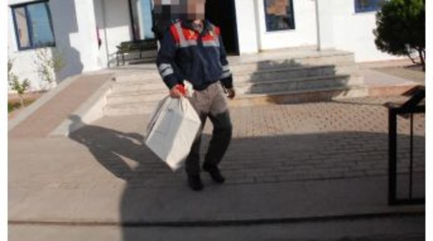 Akb&uuml;k Belediyesinde Operasyon