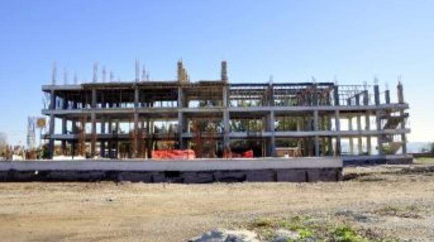 Torbalı Belediye Hastanesi Y&uuml;kseliyor