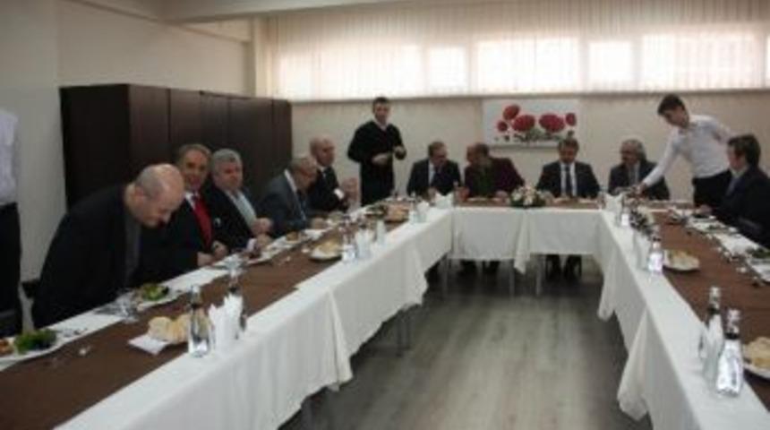 Trakya &Uuml;niversitesine Uygulama Merkezi A&ccedil;ıldı