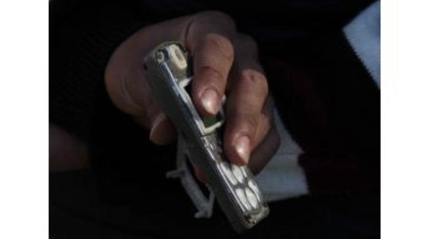 Ağa&ccedil;ta Cep Telefonu Kurtarma Operasyonu