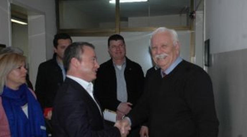 Akdemir'den Mobilyacı Esnafına M&uuml;jde!