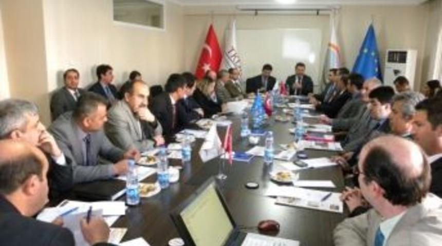 Gıda Tarım Ve Hayvancılık M&uuml;d&uuml;rl&uuml;ğ&uuml;&rsquo;nde 2013 Yılı Değerlendirmesi