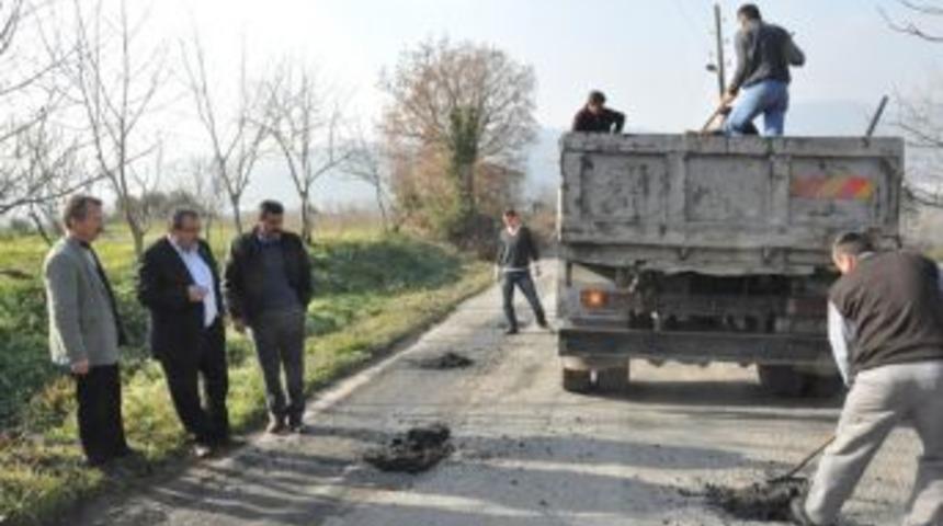 Bozulan Yollara rotmiks d&ouml;k&uuml;l&uuml;yor