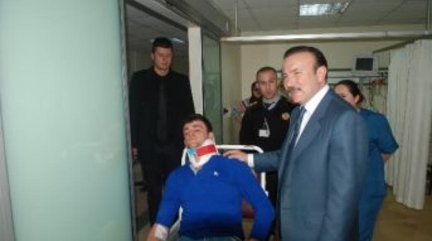 Başkan Doğan Kazada Yaralananları Ziyaret Etti