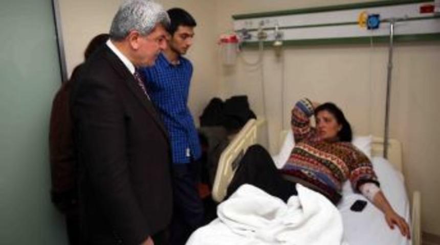 Başkanı Karaosmanoğlu Kazada Yaralananları Ziyaret Etti