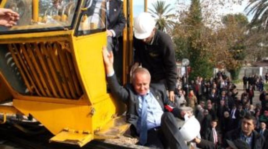 Chp&rsquo;li Başkanın Zor Anları