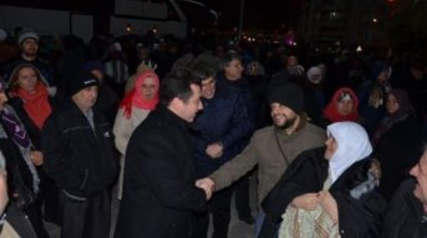 Boz&uuml;y&uuml;k'ten Yeni Yılın İlk Umrecileri Uğurlandı