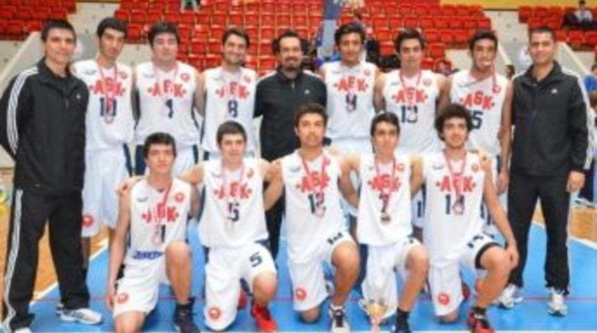 Adana&rsquo;da Gen&ccedil; Erkekler Okullararası Basketbol İl Birinciliği