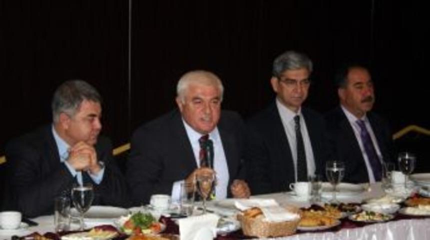 Ekici, Gazetecilerle Bir Araya Geldi