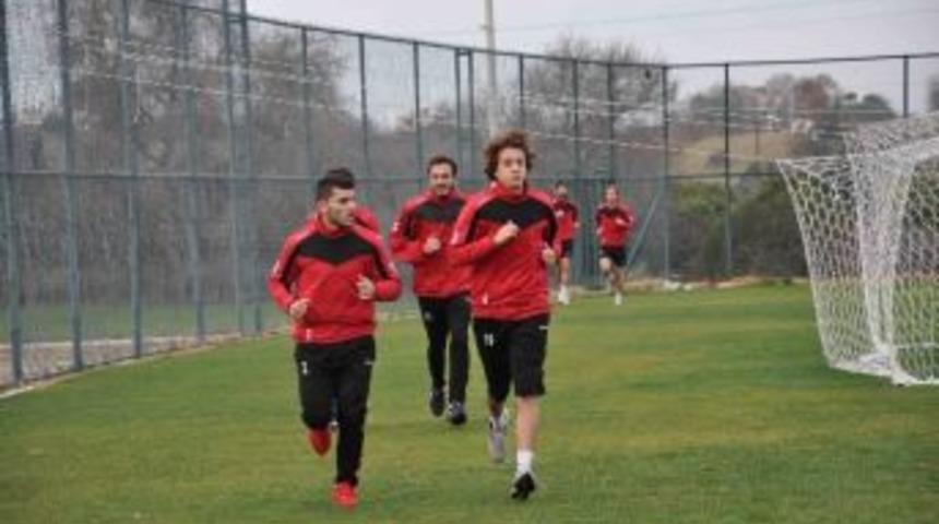 Manavgat Evrensekispor Şampiyonluğu Hedefliyor