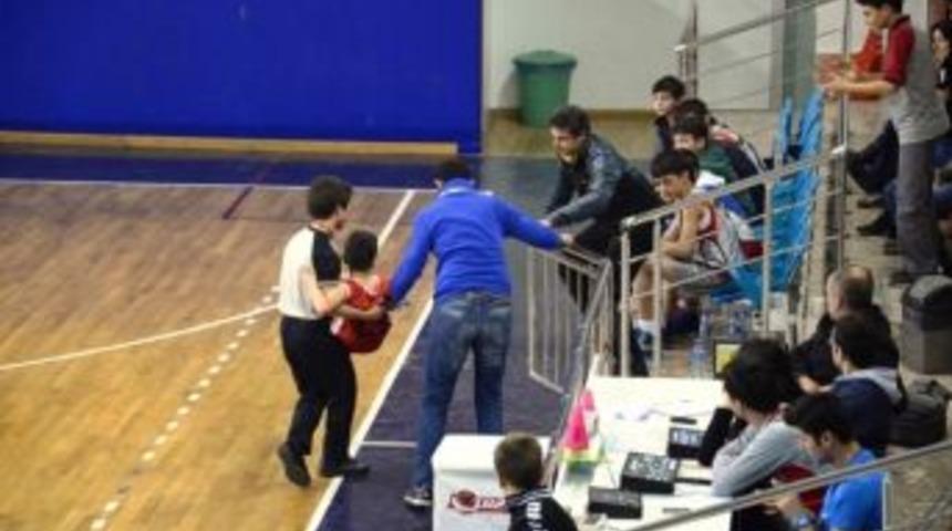 Fair-play&rsquo;e Aday