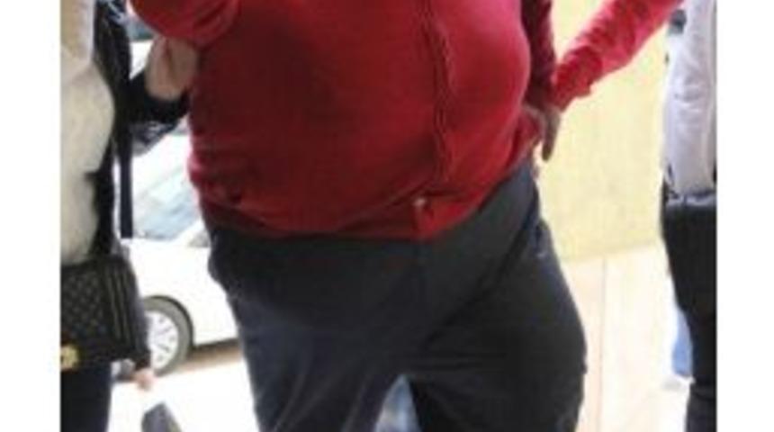 Uyuşturucudan Yakalanan Kadın Gazetecileri G&ouml;r&uuml;nce Poz Verdi