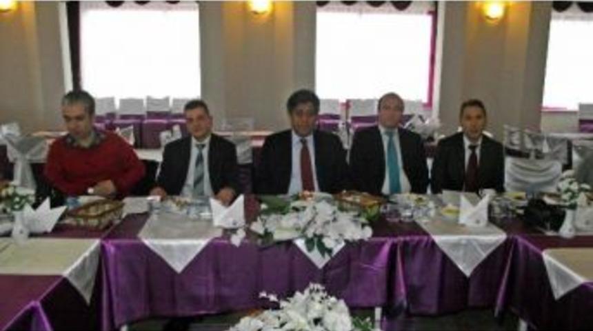 T&uuml;rk Eğitim Sen&rsquo;den Gazetecilere Kahvaltı