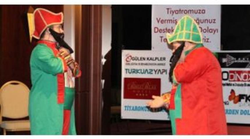 Boz&uuml;y&uuml;k&rsquo;te "hacivat Ve Karag&ouml;z" Oyunu Sahnelenecek