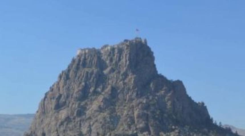 Karahisar Kalesi&rsquo;ne Asans&ouml;r Yapacak Babayiğitler &Ccedil;ıktı