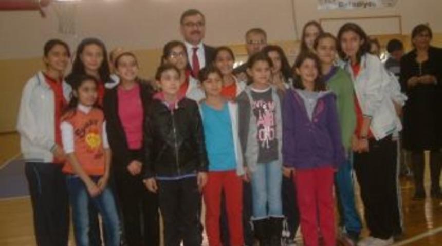 Burhaniye&rsquo;de Vali, Engelli Sporcuları Sevindirdi